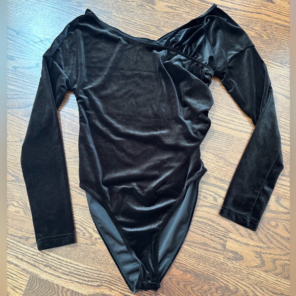 Black Velvet Long Sleeve Bodysuit - Picture 1 of 2